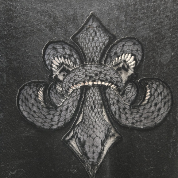 Affliction Black and White Skull Graphic Tees - Picture 5 of 8